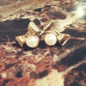 Kids Gold bow pearl earrings